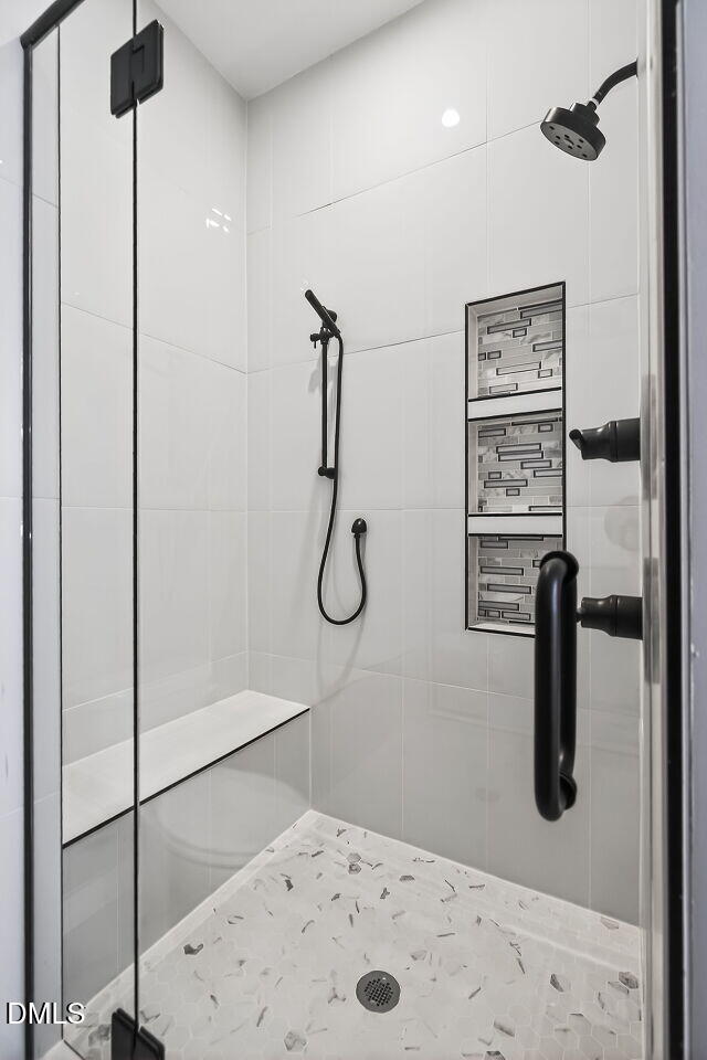 1523 Sunrise Avenue Raleigh, NC 27608 - Photo 11 of 30 023-1280x960-bathroom