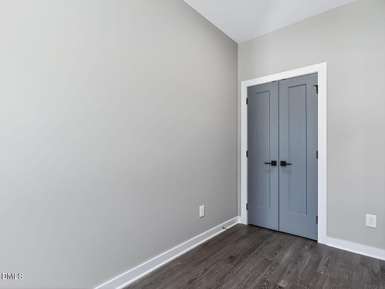 1523 Sunrise Avenue Raleigh, NC 27608 - Photo 13 of 30 005-1280x960-study