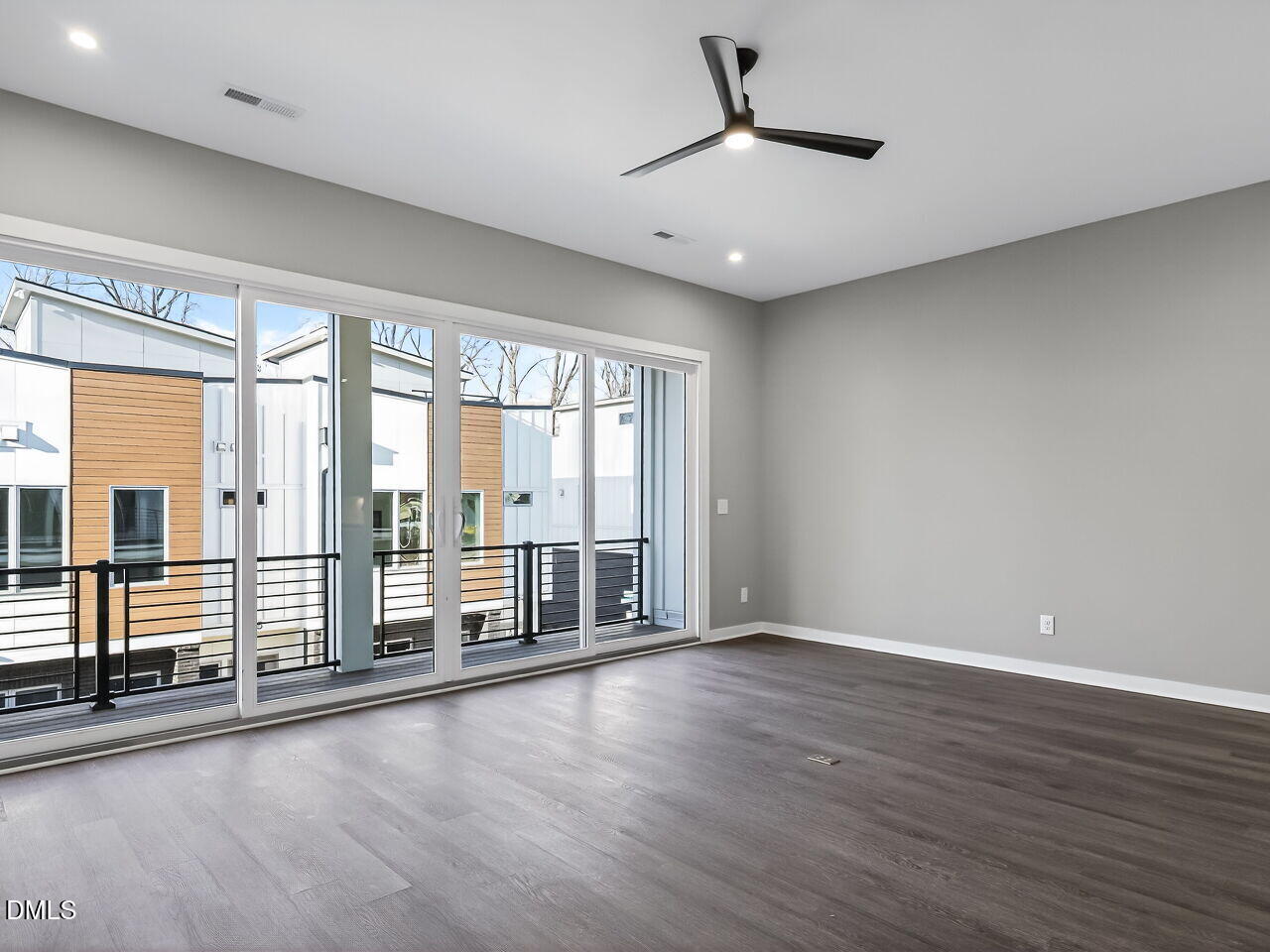 1523 Sunrise Avenue Raleigh, NC 27608 - Photo 22 of 30 013-1280x960-living-room