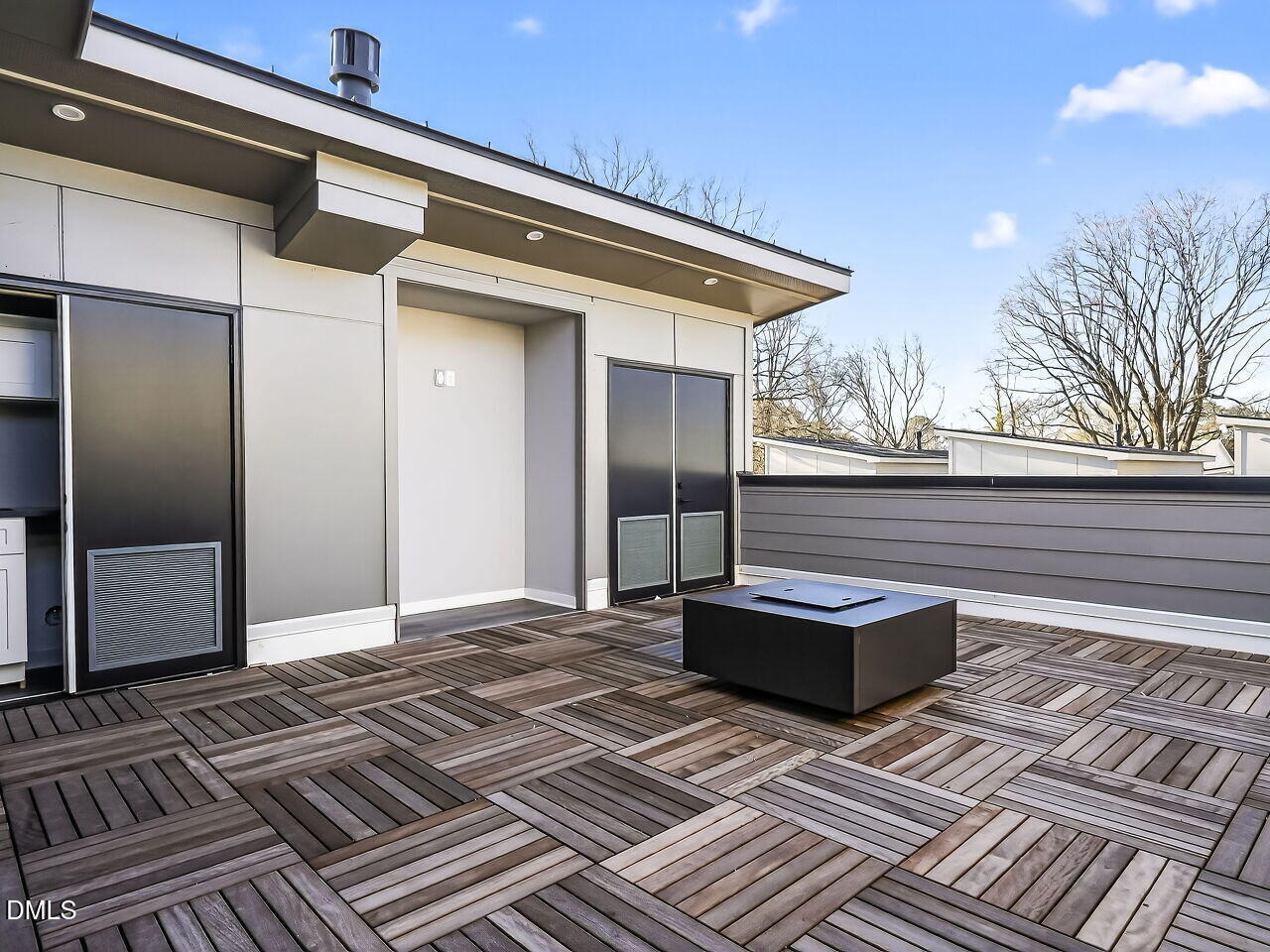 1523 Sunrise Avenue Raleigh, NC 27608 - Photo 23 of 30 027-1280x960-rooftop-veranda