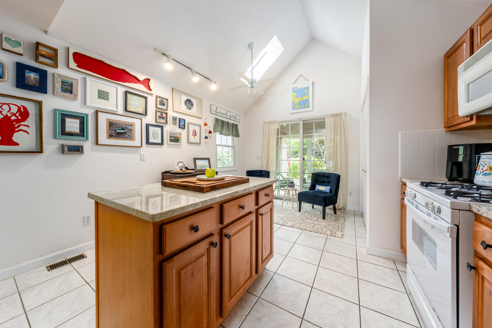 32 Red Cedar Road, Unit 32 Mashpee, MA 02649 - Photo 12 of 34 kitchen5