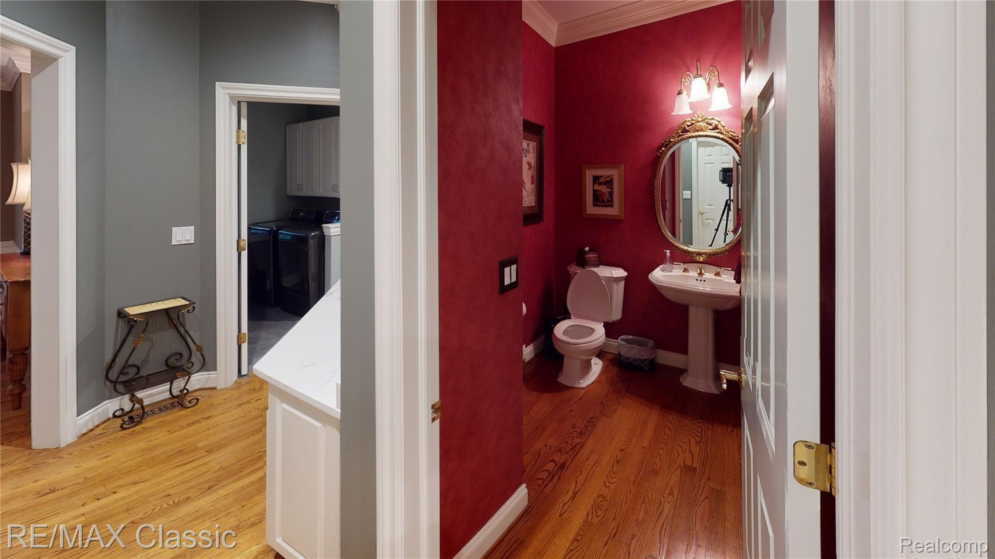 8650 Ridge Road Canton, MI 48187 - Photo 12 of 88 #D - Powder Rm.jpg
