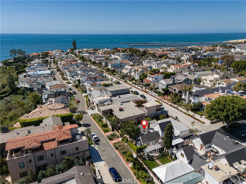 351 Hazel Drive Corona del Mar, CA 92625 - Photo 25 of 58 an aerial view of a city