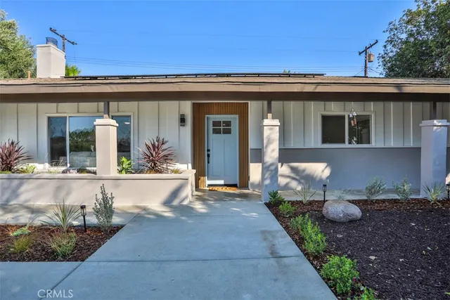 a view of a house with outdoor space