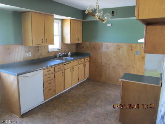 360 Skyview Road Old Brooklyn, OH 44109 - Photo 6 of 10