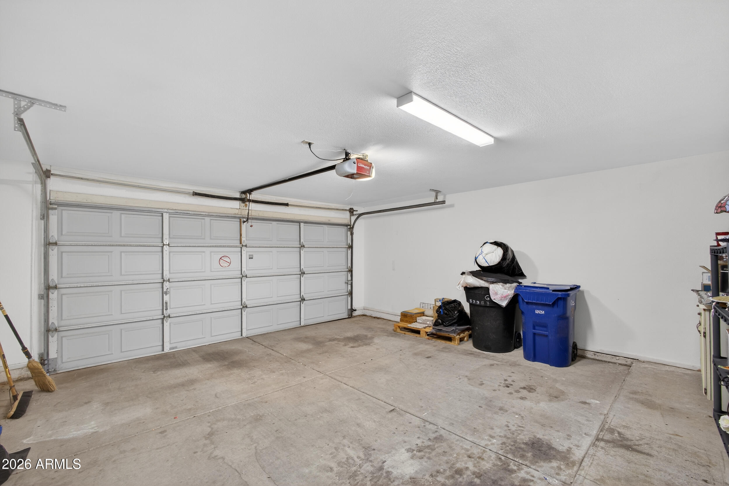 3955 North Ranier Mesa, AZ 85215 - Photo 42 of 51 40_6x7a4804