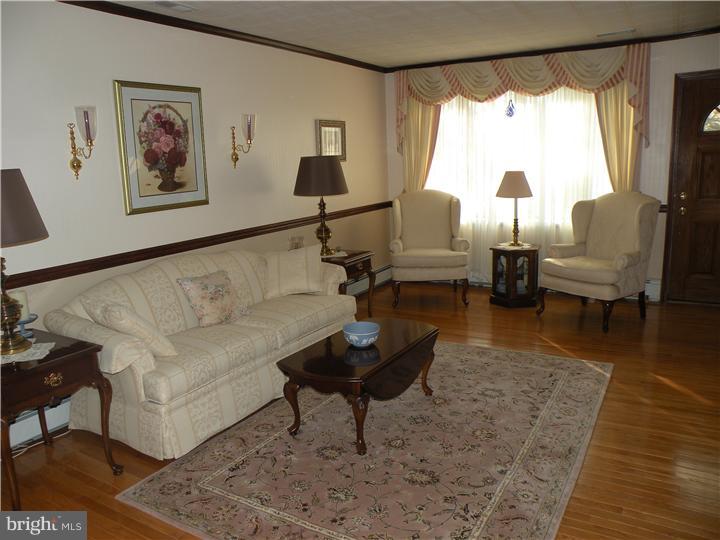 23 Miami Road Norristown, PA 19403 - Photo 14 of 25 Gallery Image 14