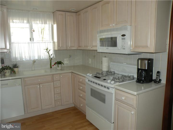 23 Miami Road Norristown, PA 19403 - Photo 9 of 25 Gallery Image 9
