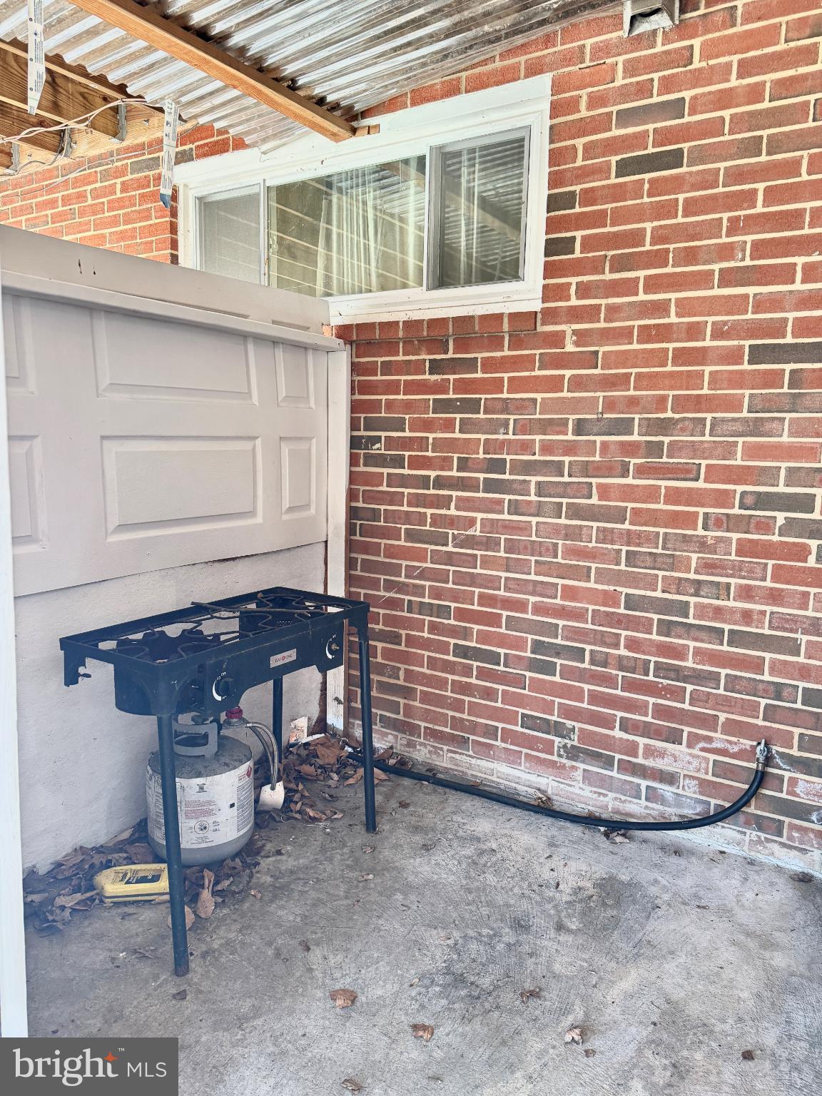 5632 Inverchapel Road Springfield, VA 22151 - Photo 16 of 16 a view of a brick house with a door