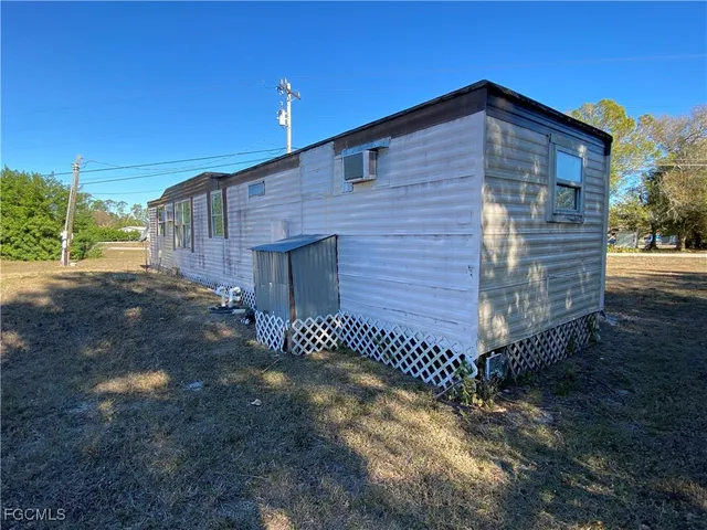 $895 | 8043 McDaniel Drive, North Fort Myers, FL 33917