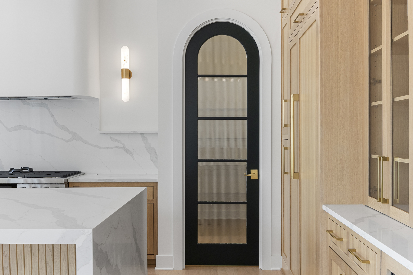 11901 Heritage Drive Burr Ridge, IL 60527 - Photo 28 of 47 a view of cabinets with wooden floor