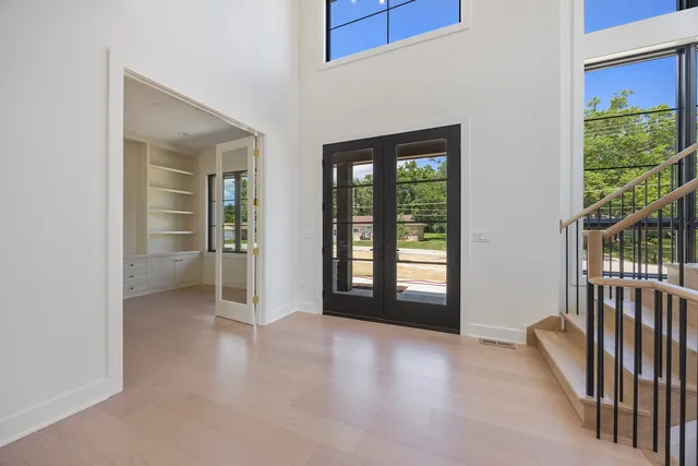 a view of entryway with stairs