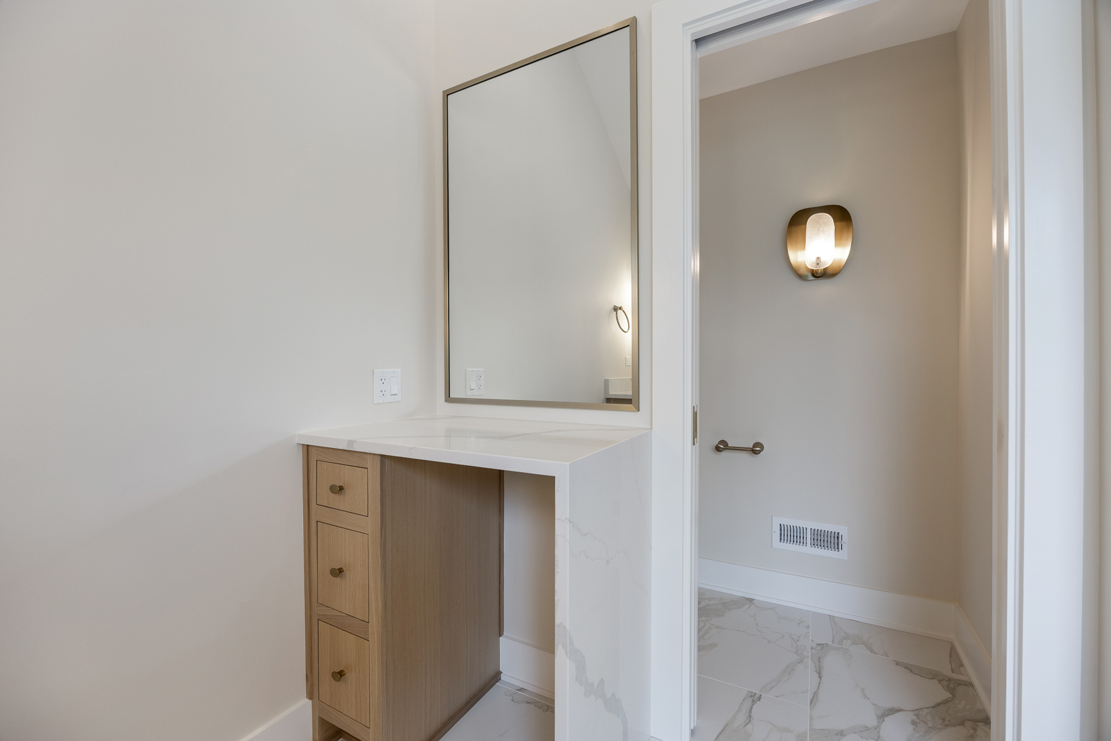 11901 Heritage Drive Burr Ridge, IL 60527 - Photo 41 of 47