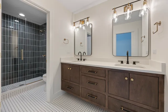 $2,599,900 | 11901 Heritage Drive, Burr Ridge, IL 60527