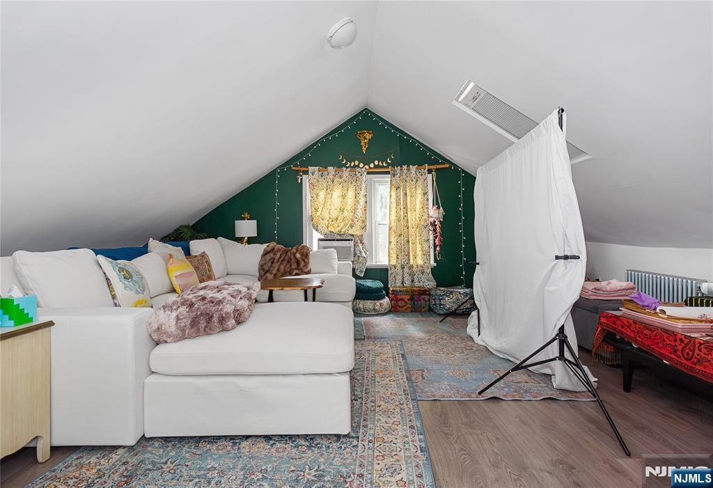 298 Carmita Avenue, Unit 2 Rutherford, NJ 07070 - Photo 21 of 23 Gallery Image 21