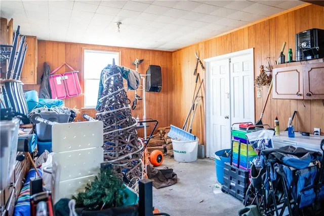 $179,000 | 318 North Drive, Marshall, MO 65340