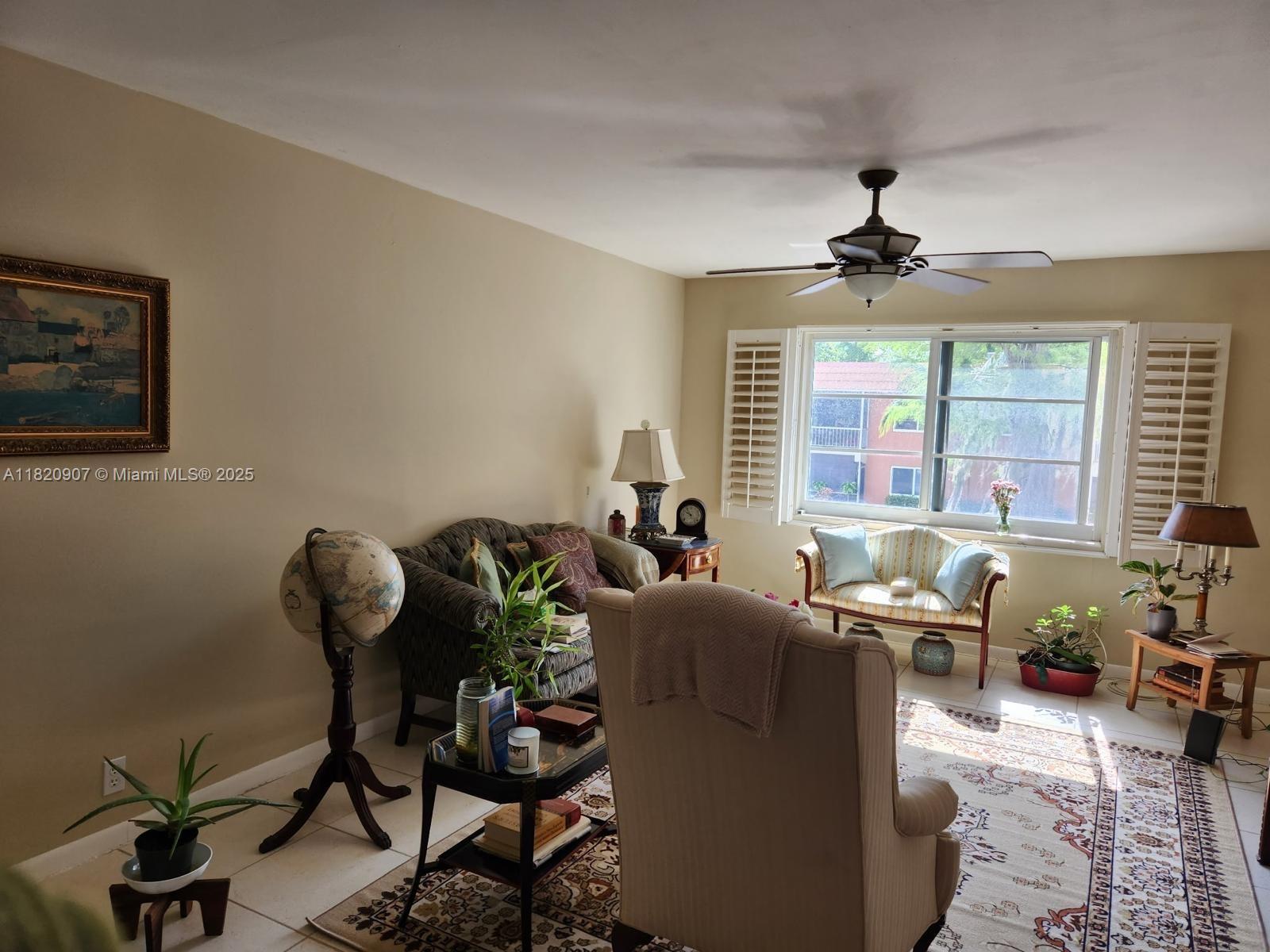 9 Northeast 19th Court, Unit 208C Wilton Manors, FL 33305 - Photo 3 of 6