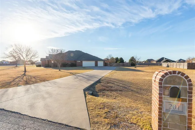 $599,900 | 201 Apple Blossom Drive, Abilene, TX 79602