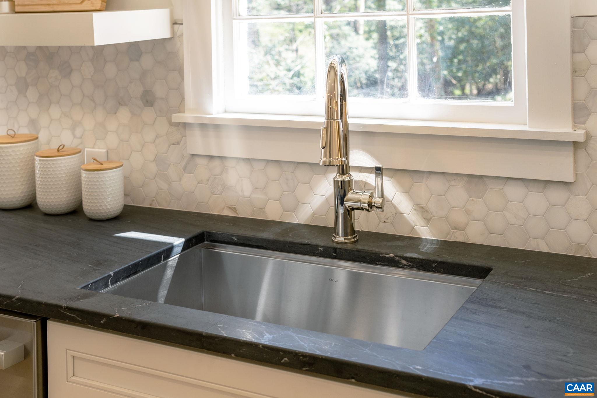 1404 Meadowbrook Road Charlottesville, VA 22903 - Photo 16 of 74