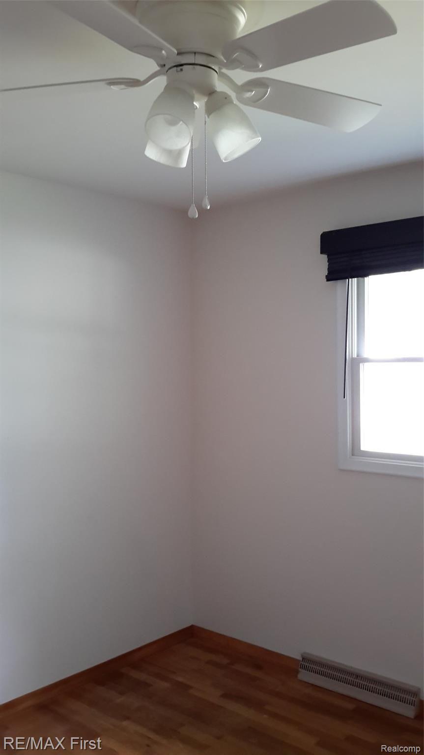 5290 East Carpenter Road Flint, MI 48506 - Photo 15 of 30 BR 1 WITH CEILING FAN