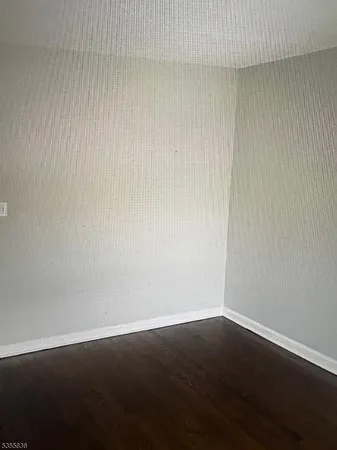 $1,900 | 293 Elmwood Avenue, Maplewood, NJ 07040