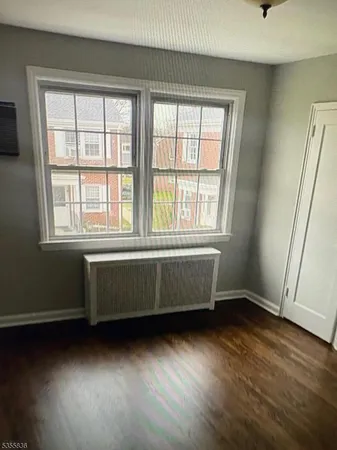 $1,900 | 293 Elmwood Avenue, Maplewood, NJ 07040