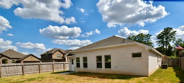 $2,400 | 18226 Willows Edge Drive, Tomball, TX 77375