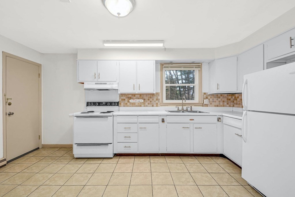 26 Southwest Cutoff, Unit 26D Northborough, MA 01532 - Photo 8 of 17