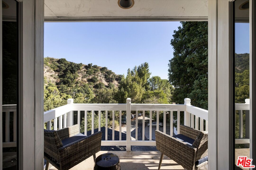 5514 Canyonside Road La Crescenta, CA 91214 - Photo 52 of 73 Gallery Image 52