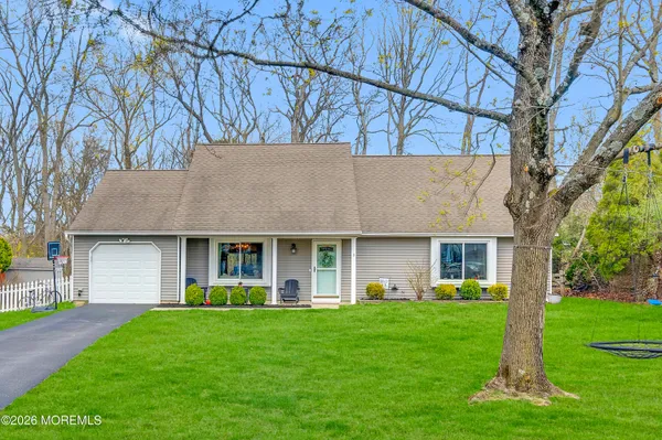 $650,000 | 9 Lamp Post Court, Howell, NJ 07731