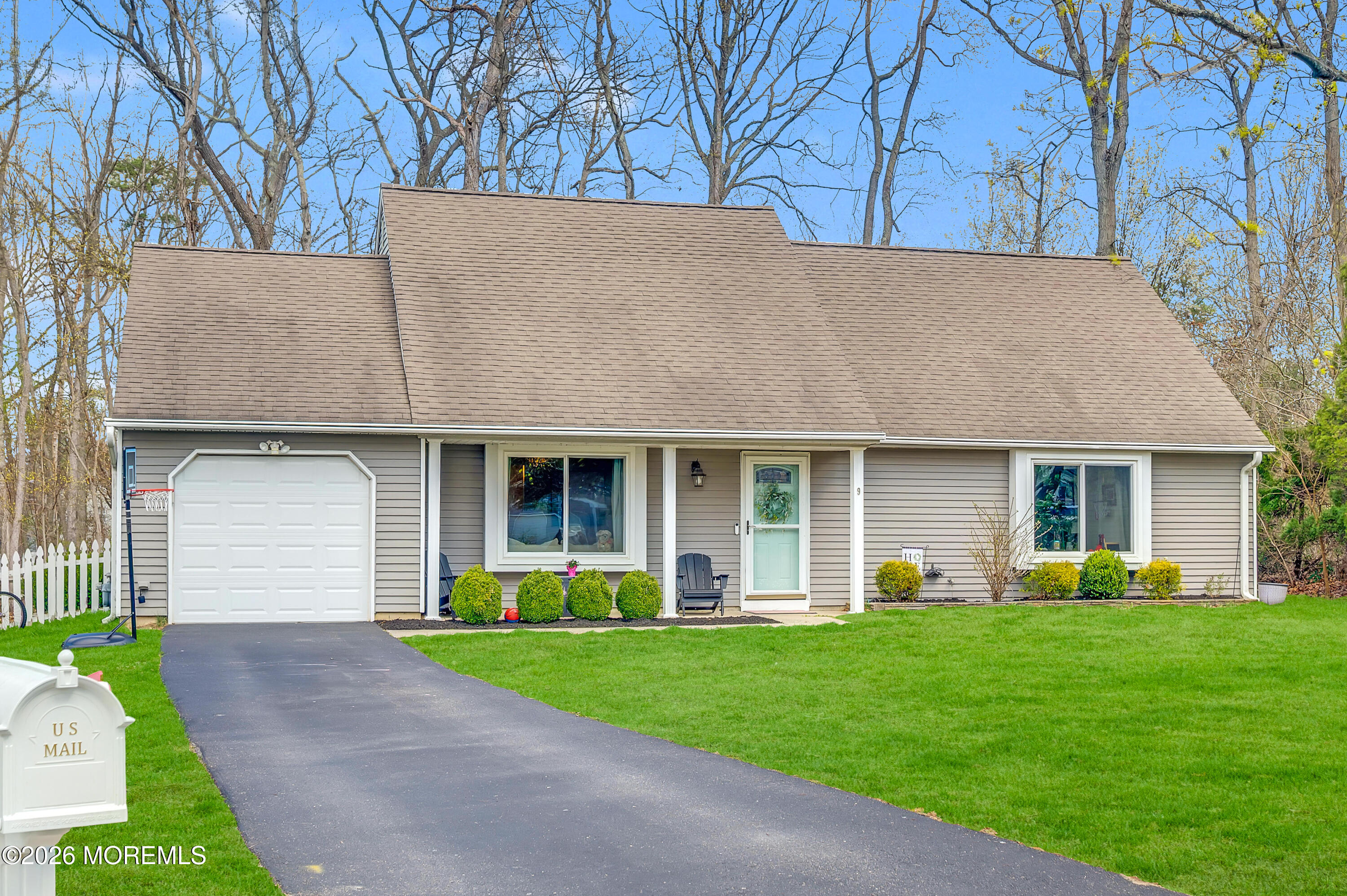 9 Lamp Post Court Howell, NJ 07731 - Photo 2 of 47 Front 3-2