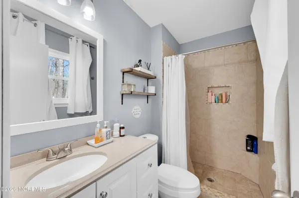 $650,000 | 9 Lamp Post Court, Howell, NJ 07731