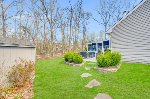$650,000 | 9 Lamp Post Court, Howell, NJ 07731