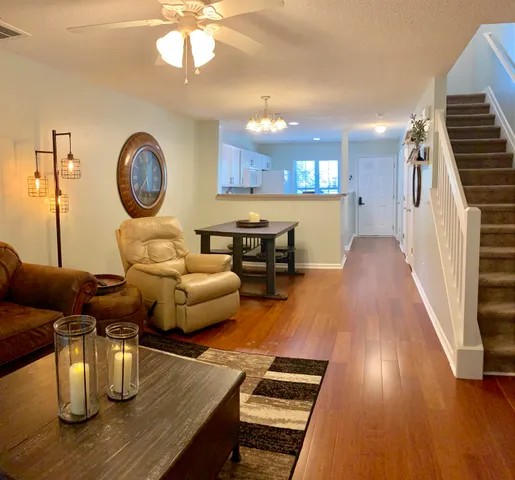 $2,225 | 466 Doane Way, Wando, SC 29492