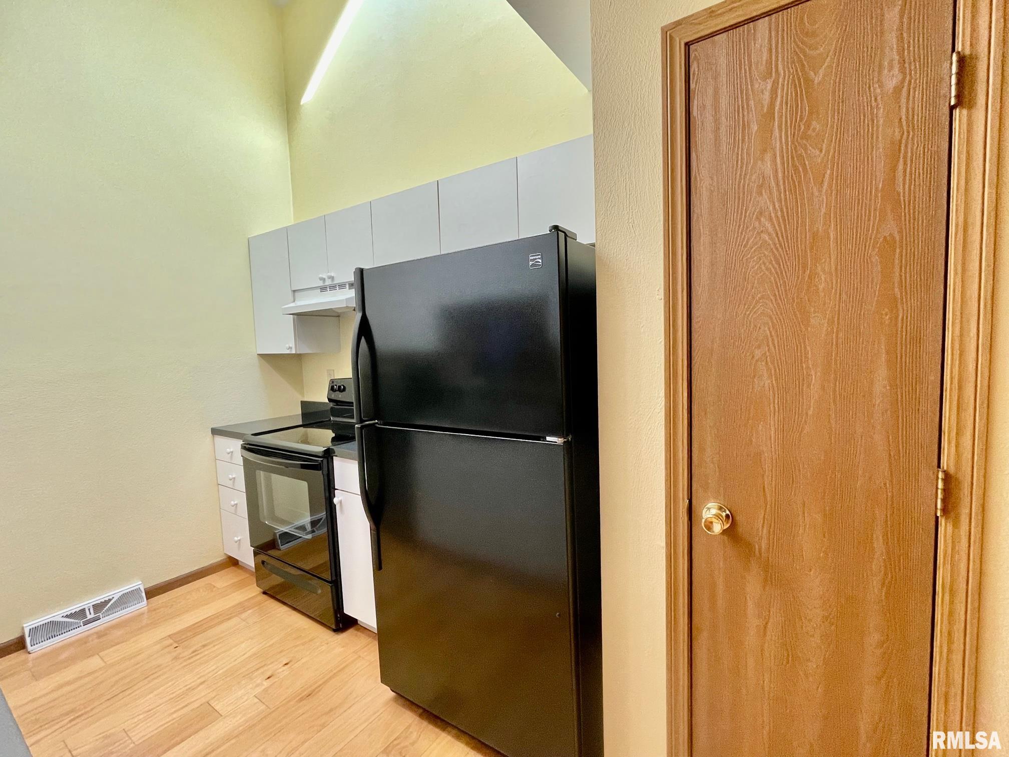 2605 Chase Drive Springfield, IL 62704 - Photo 7 of 23