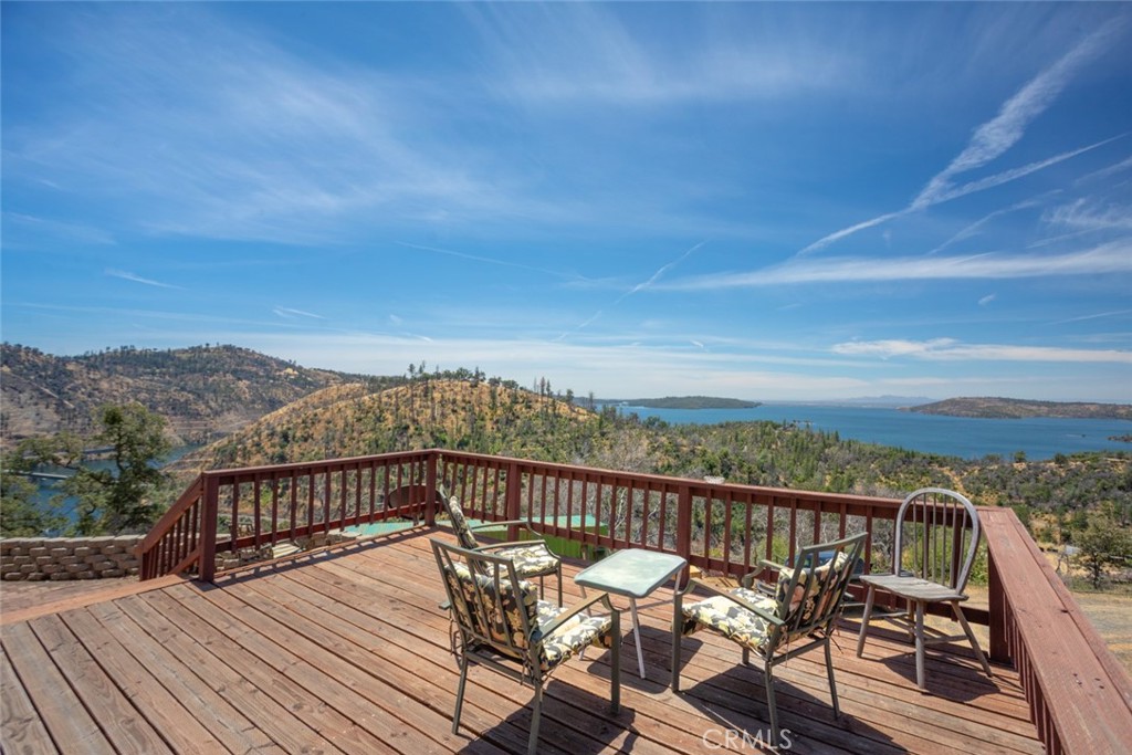 280 Canyon Creek Road Berry Creek, CA 95916 - Photo 28 of 36 a view of a balcony with wooden floor and city view
