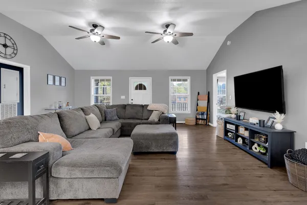 $299,000 | 107 Hickory Drive, Huntland, TN 37345