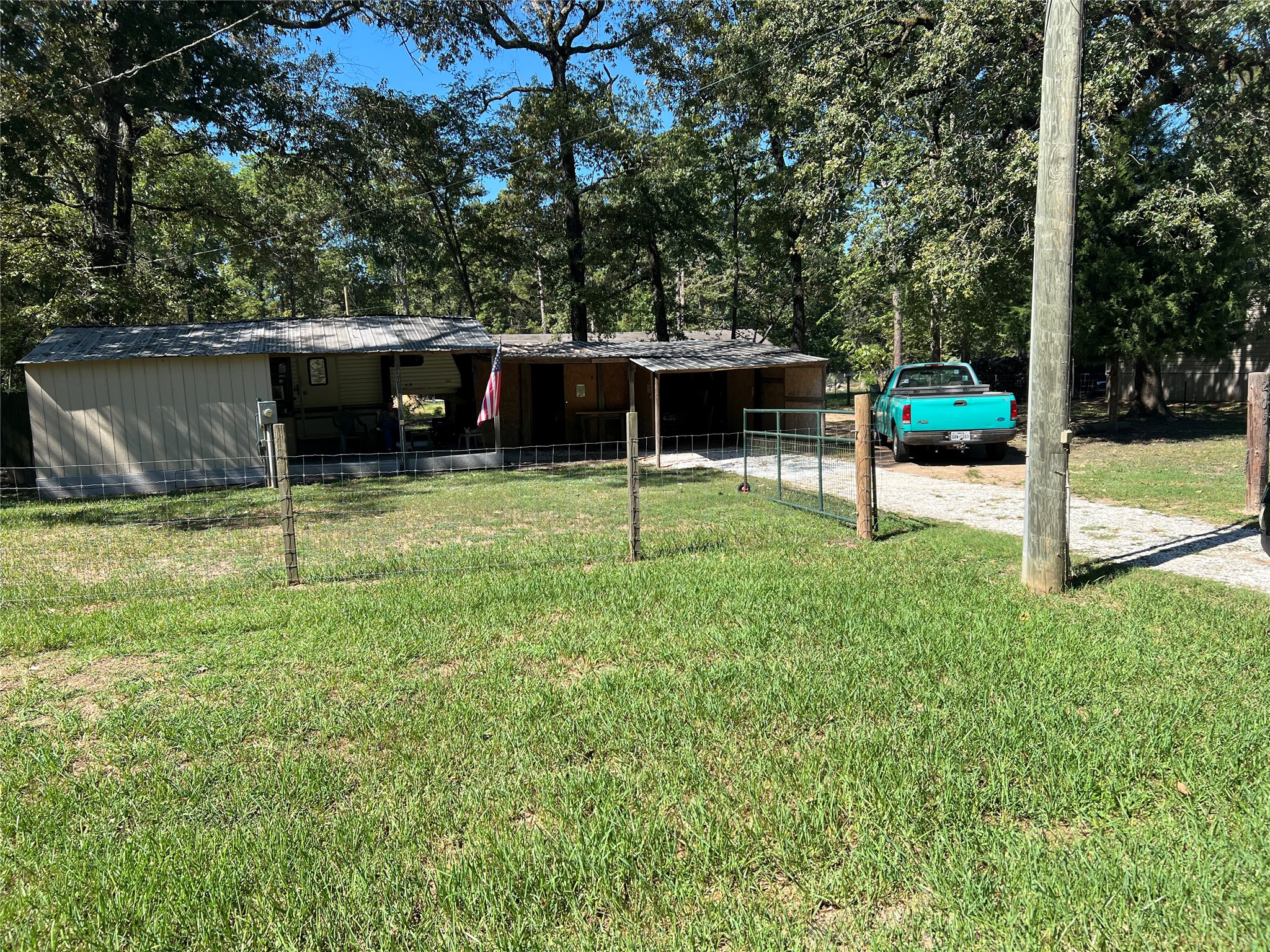 205 9th Street Trinity, TX 75862 - Photo 4 of 7 Gallery Image 4
