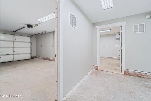 $995 | 211 Brentwood Avenue, Unit A, Jacksonville, NC 28540