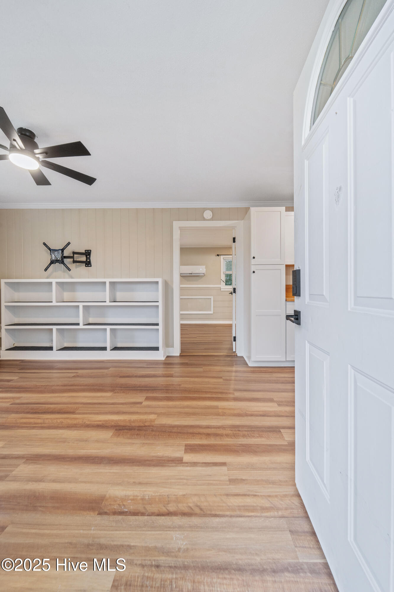 211 Brentwood Avenue, Unit A Jacksonville, NC 28540 - Photo 4 of 38 Enterence