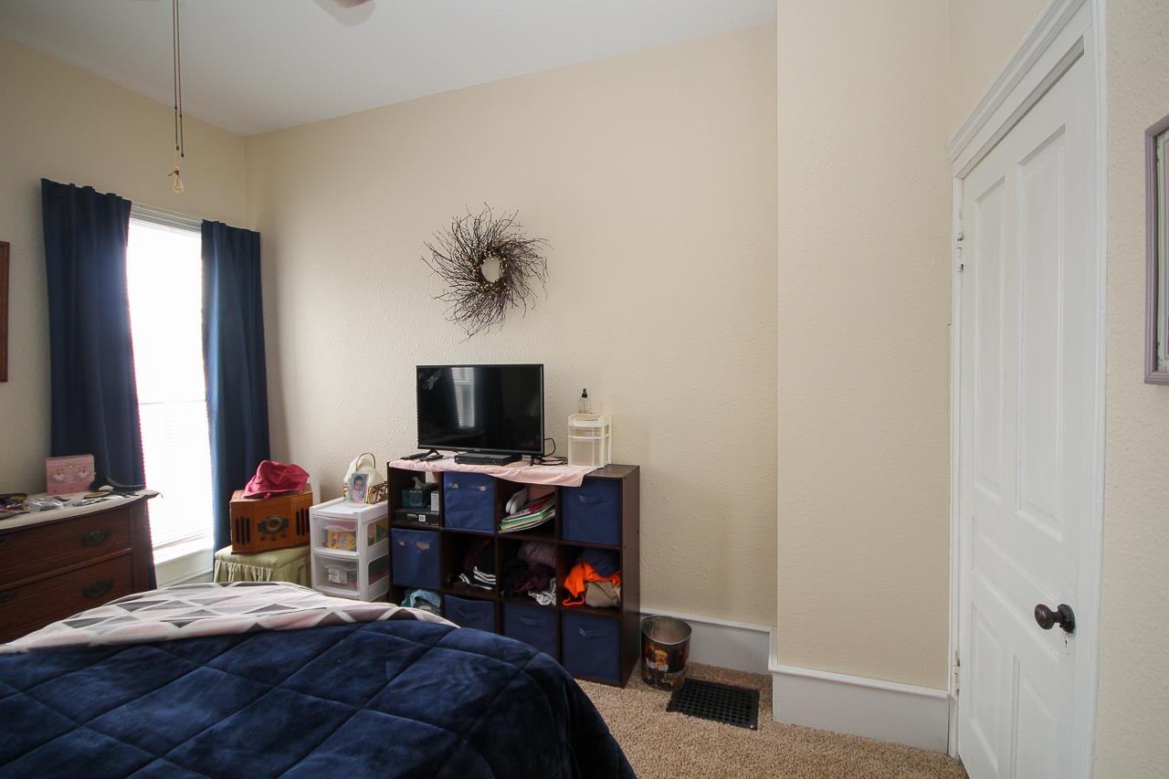 323 Main Street Blanchard, MI 49310 - Photo 34 of 55 1896876-33.JPG