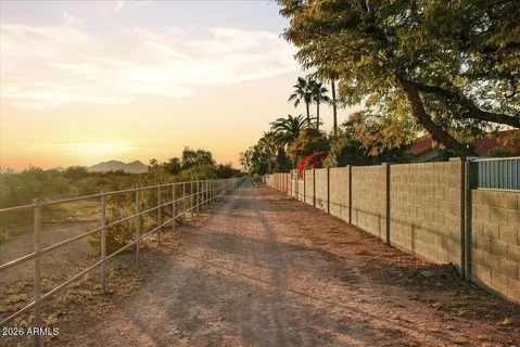 $1,475,000 | 10555 East Bella Vista Drive, Scottsdale, AZ 85258