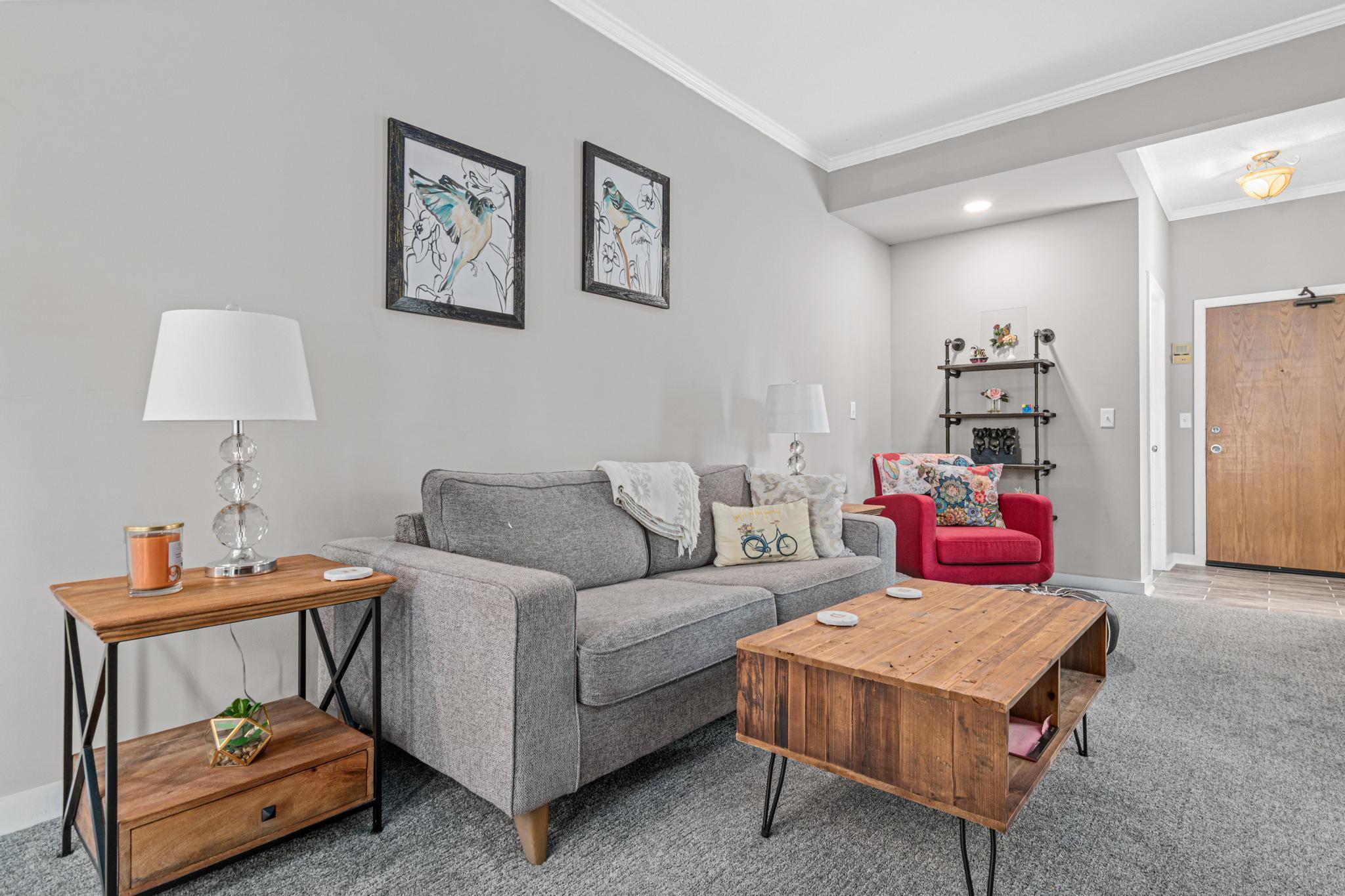 307 North Walnut Street, Unit 2 St. Paul, MN 55102 - Photo 2 of 37