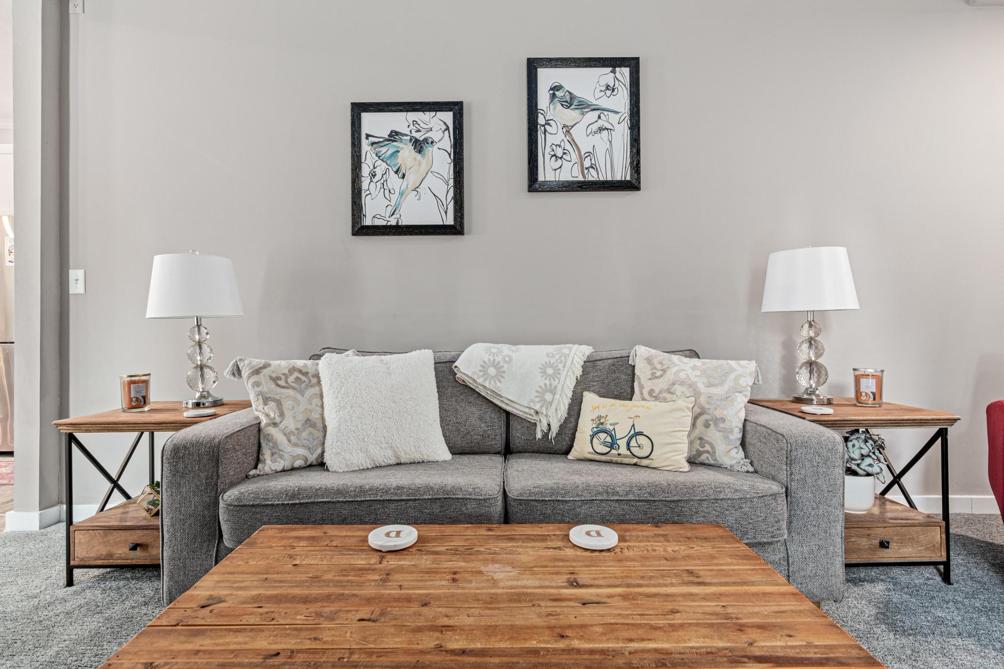 307 North Walnut Street, Unit 2 St. Paul, MN 55102 - Photo 3 of 37