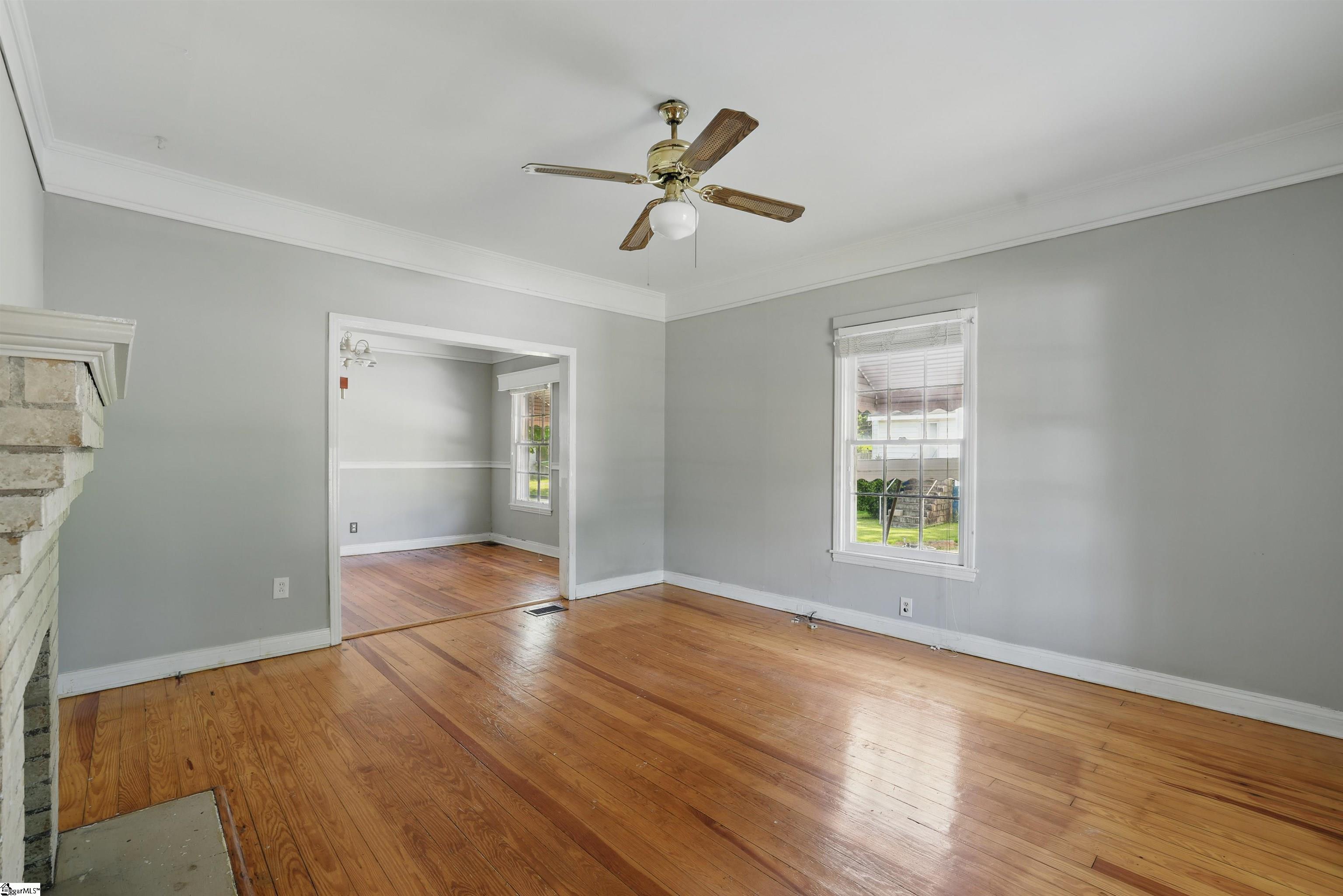 6 Duke Street Greenville, SC 29605 - Photo 3 of 27