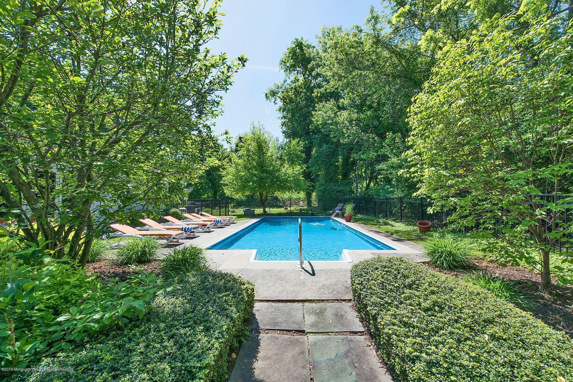 75 Seven Bridges Road Little Silver, NJ 07739 - Photo 35 of 43 an aerial view of a backyard