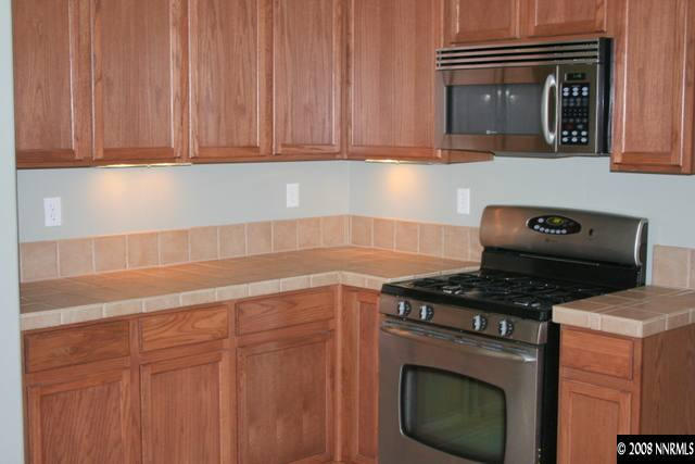7581 Gold Drive Reno, NV 89506 - Photo 5 of 9 Photo 5