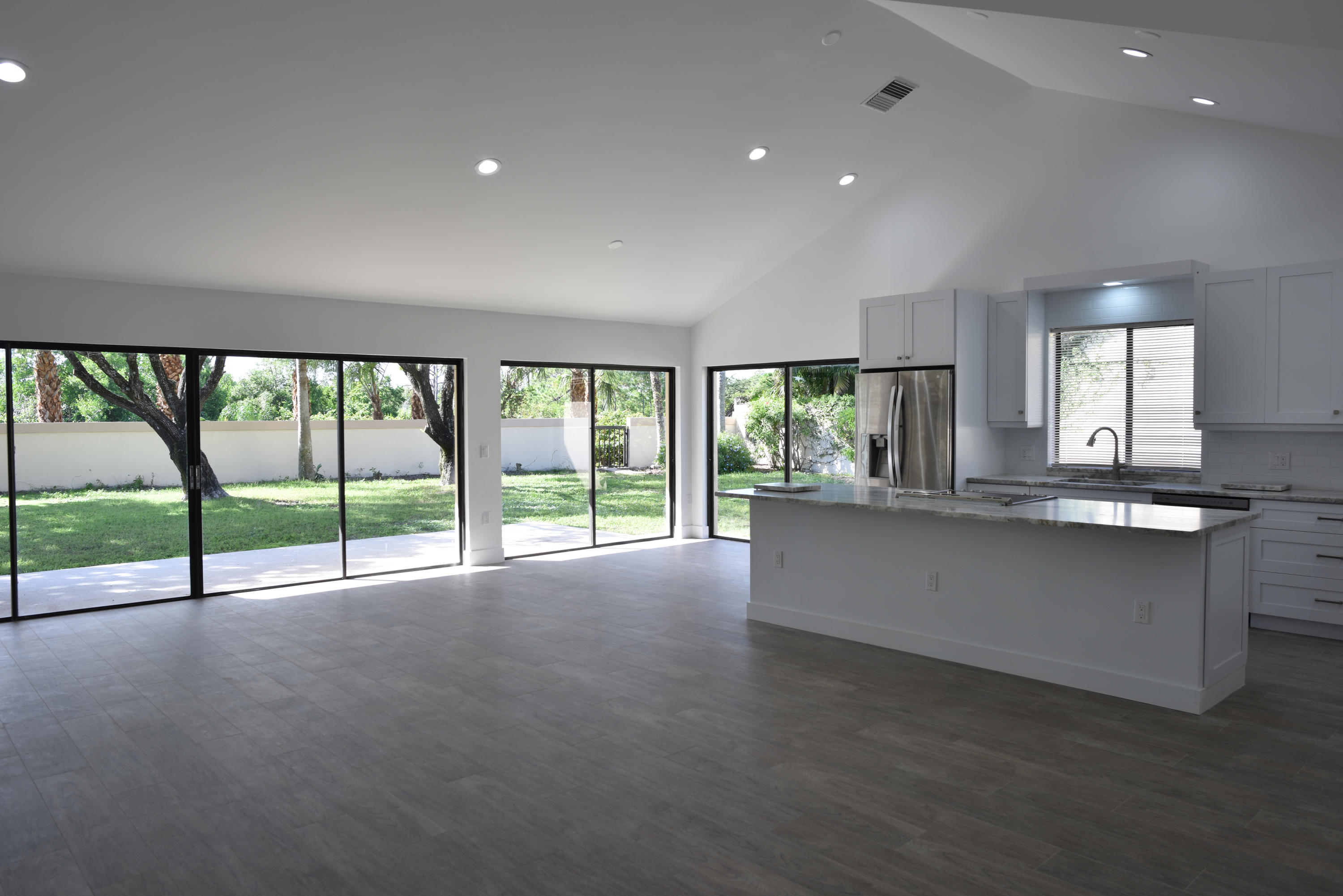 372 River Edge Road Jupiter, FL 33477 - Photo 11 of 25 DSC_0855