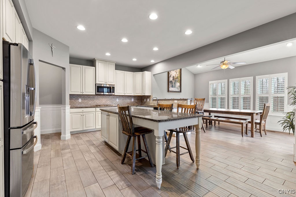 8490 Melo Circle Clay, NY 13041 - Photo 17 of 47