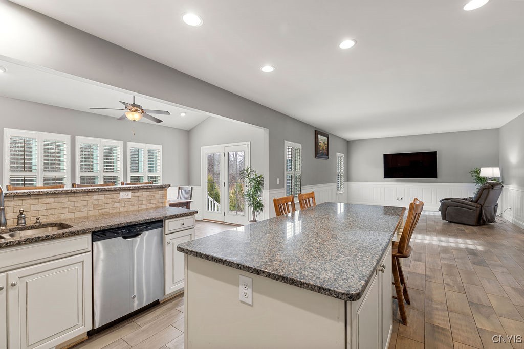 8490 Melo Circle Clay, NY 13041 - Photo 23 of 47